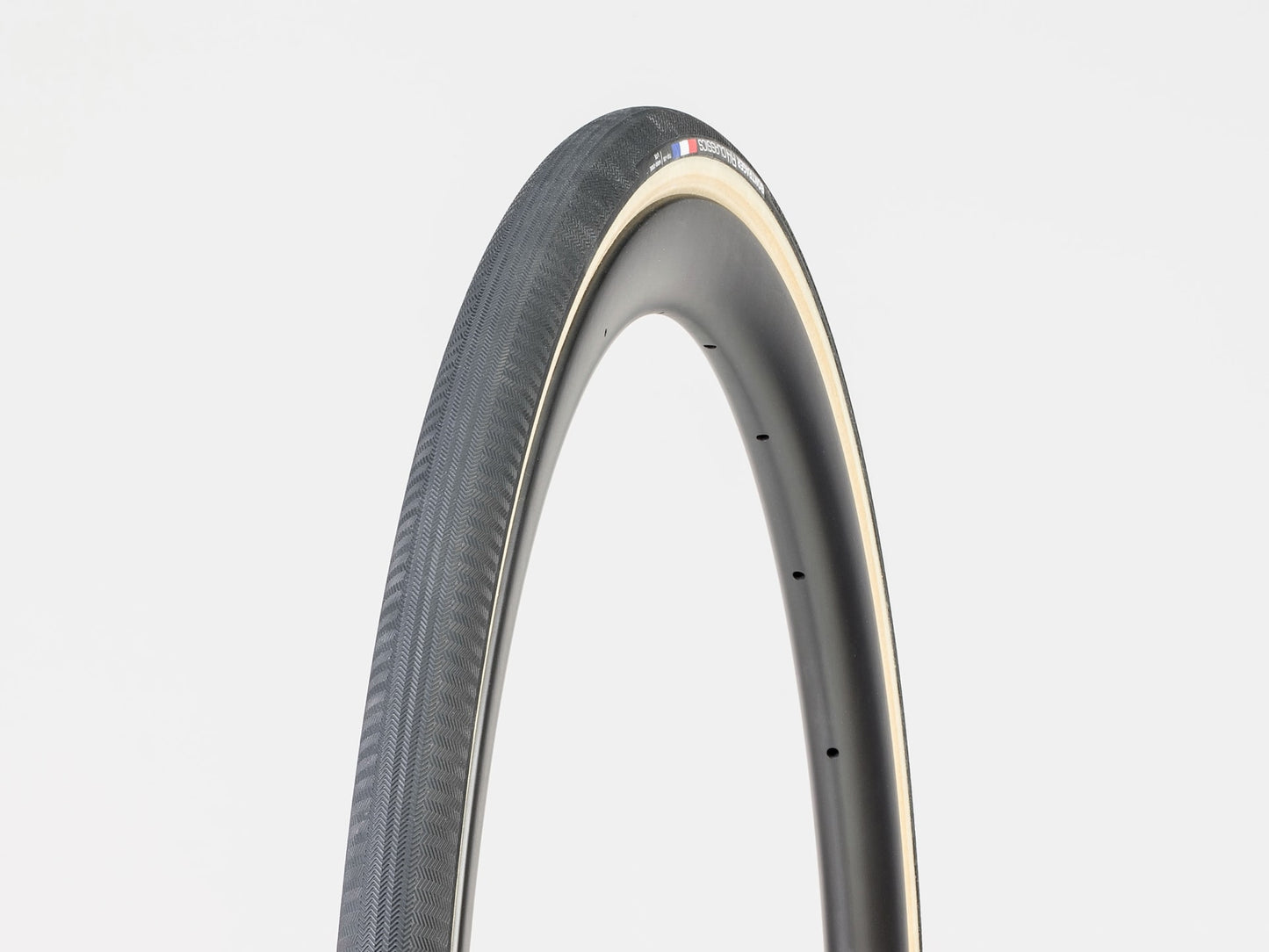 Bontrager R4 Classics 700C x 28mm Hard-Case Lite Tire Black/Tan