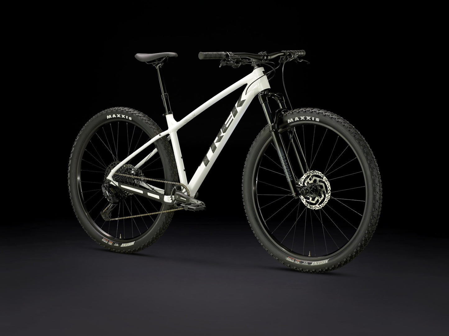 Trek Marlin 7 (Gen 3) M/17.5" Crystal White