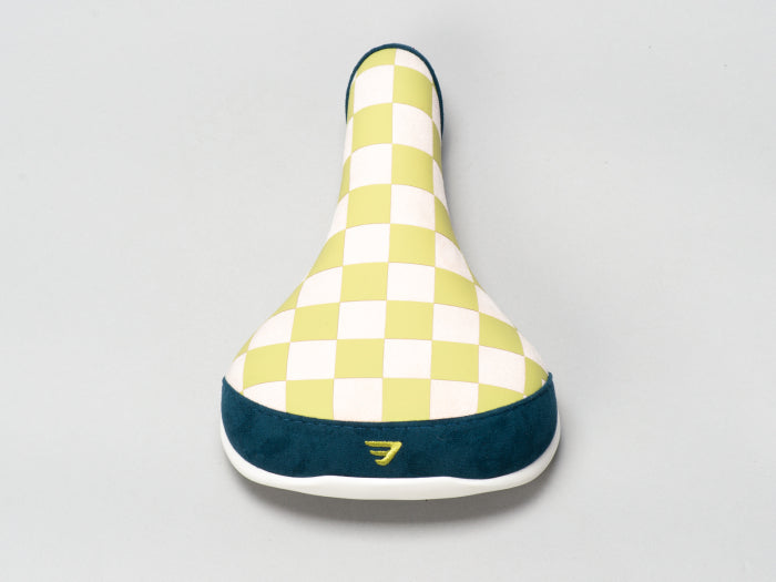 Checkered wheelie seat
