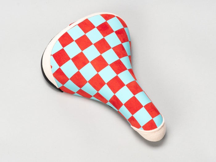 Checkered wheelie seat
