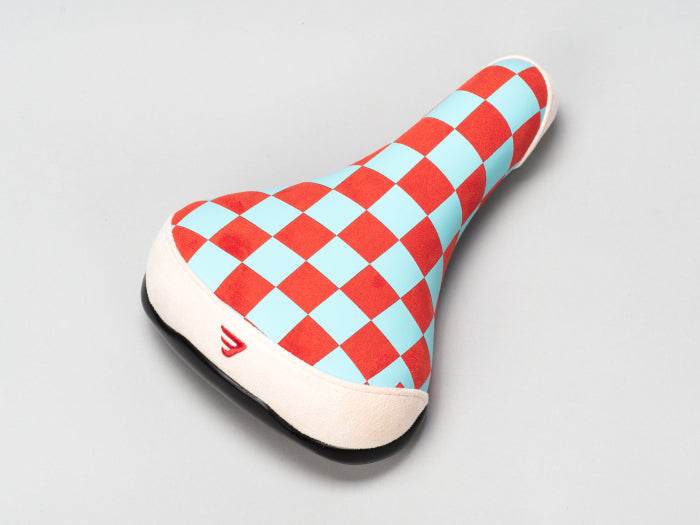 Checkered wheelie seat