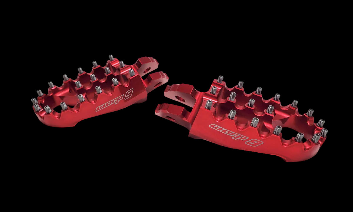 Warp 9 Red Ultra Bee Foot Pegs