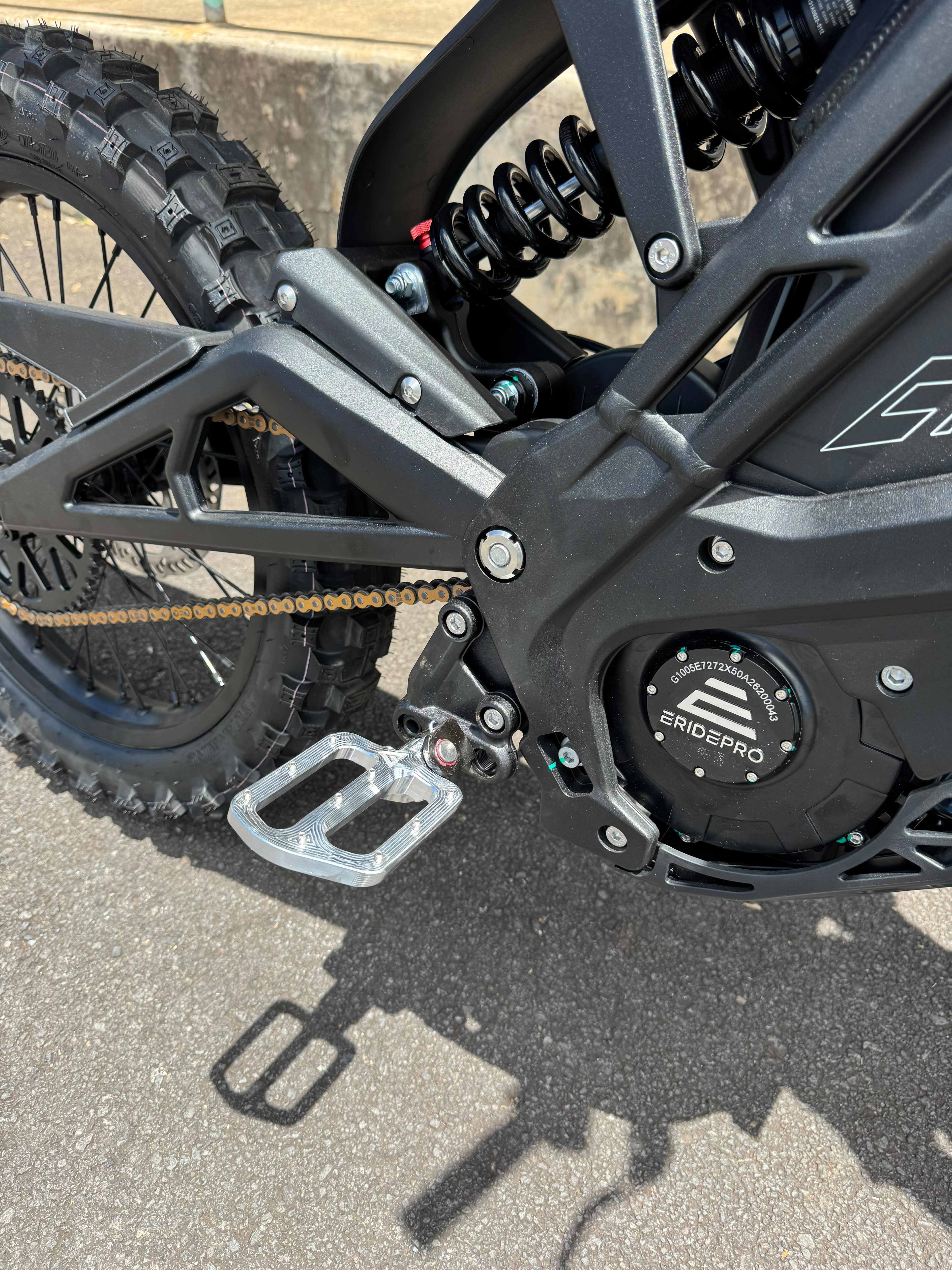 E RIDE PRO - PRO SR W/Fatty 19"/18" Electric Dirtbike "Long Seat" Vanguard's Edition
