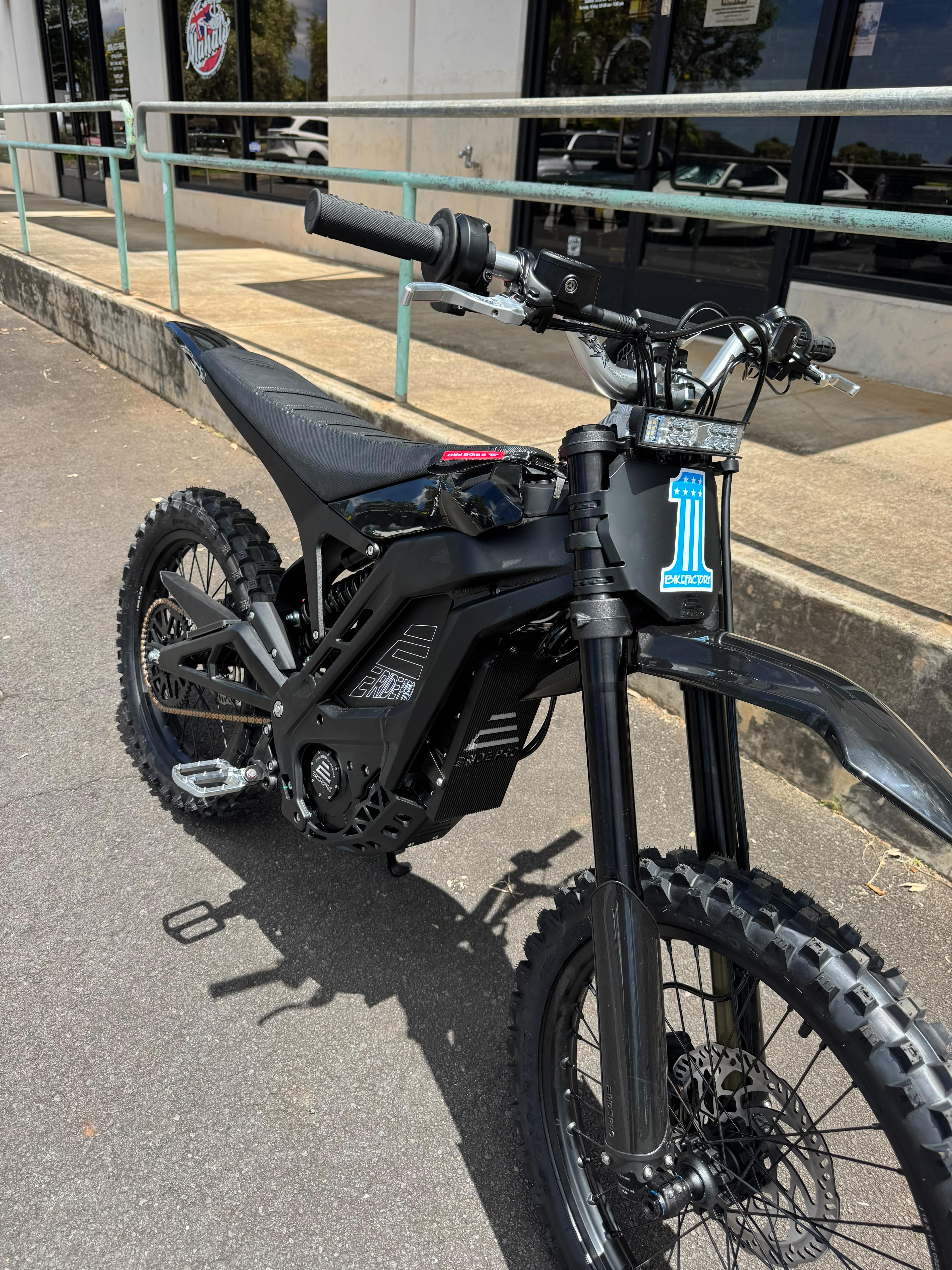 E RIDE PRO - PRO SR W/Fatty 19"/18" Electric Dirtbike "Long Seat" Vanguard's Edition