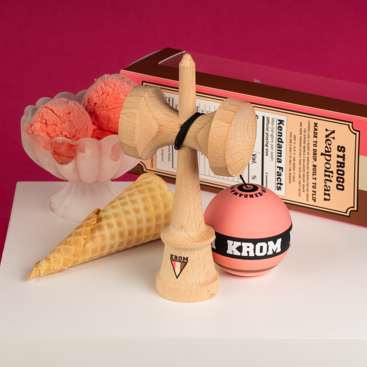 KROM Kendama Strogo Neapolitan Strawberry