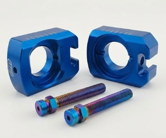Warp 9 Blue Ultra Bee Axle Block w/Titanium Bolts