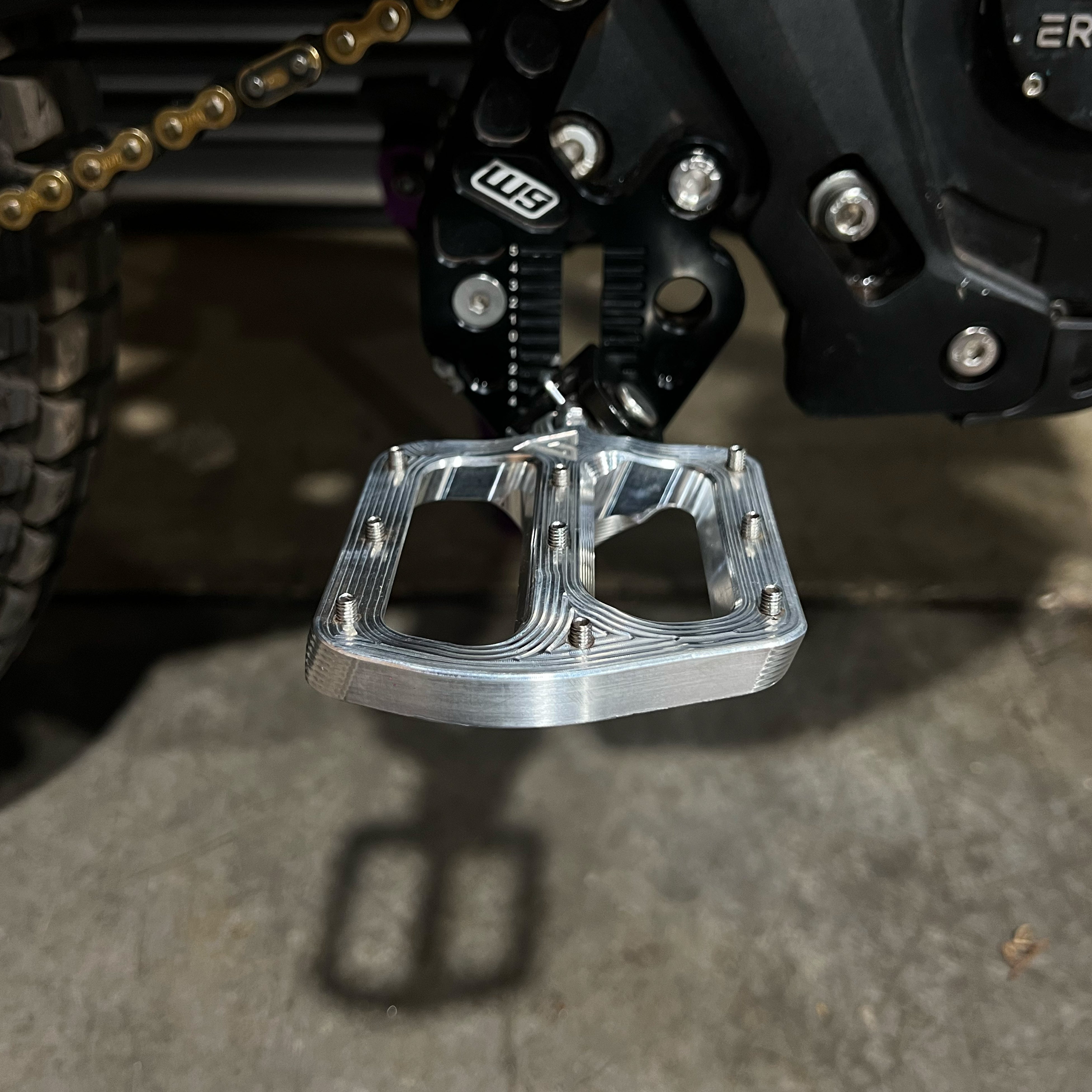 Vanguard's Garage "DX" Pegs Vanguard's Garage