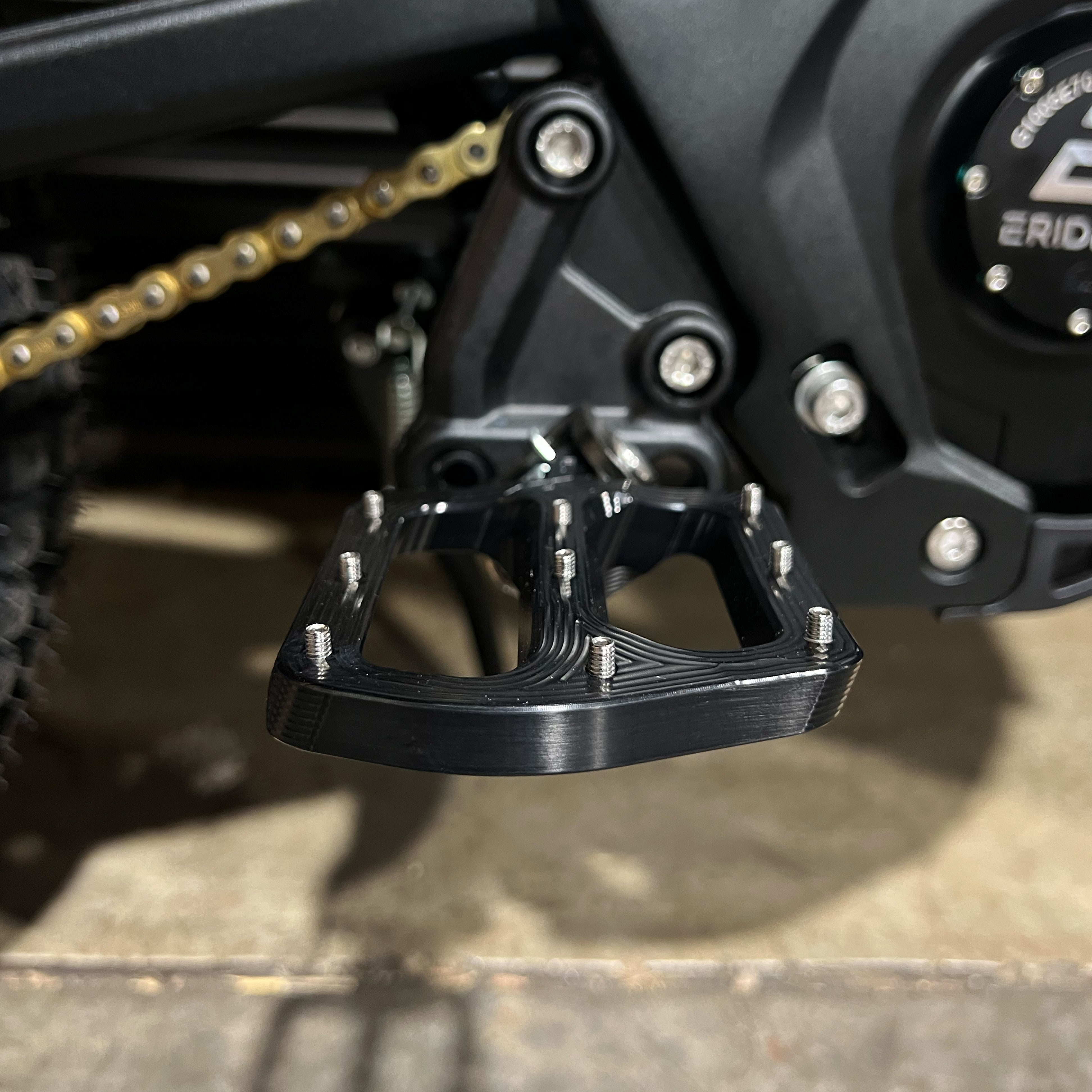 Vanguard's Garage "DX" Pegs Vanguard's Garage