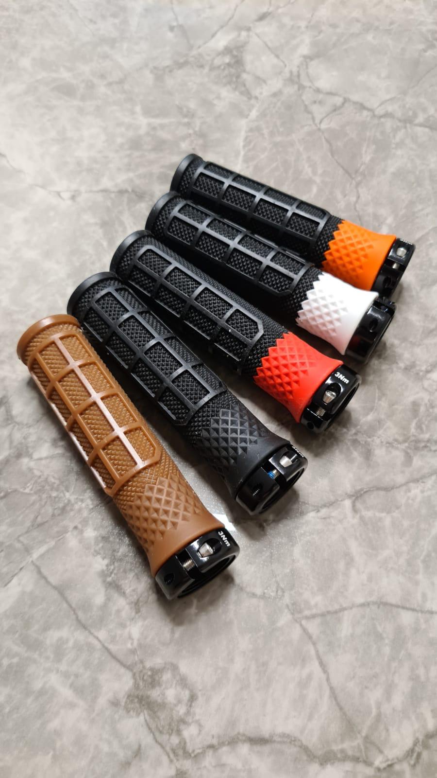 All Mountain Style Cero Grips - Black