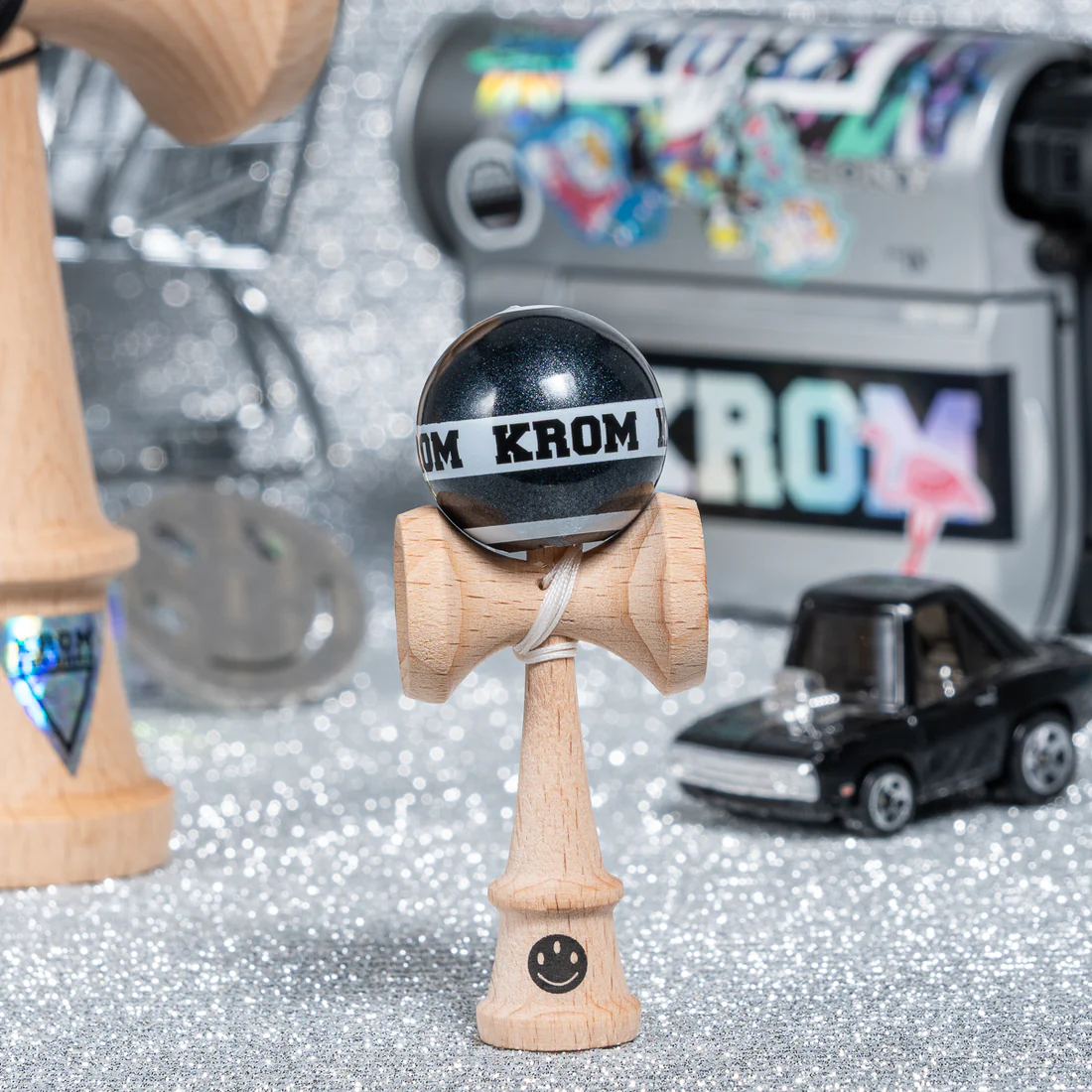 KROM Kendama Mikro Black