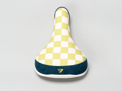 Checkered wheelie seat