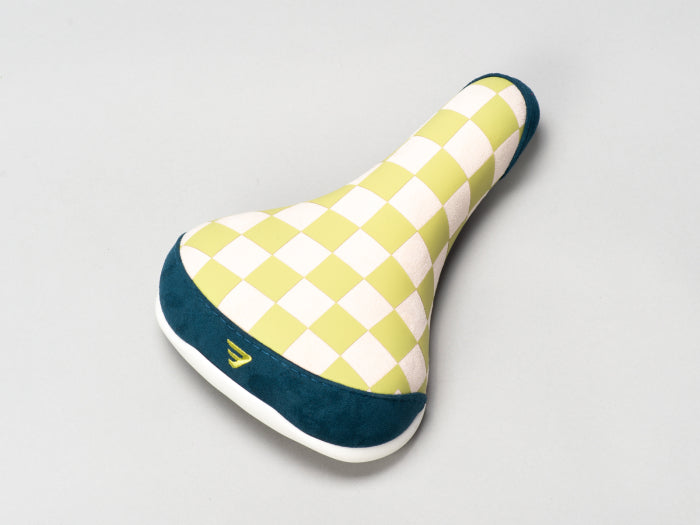 Checkered wheelie seat