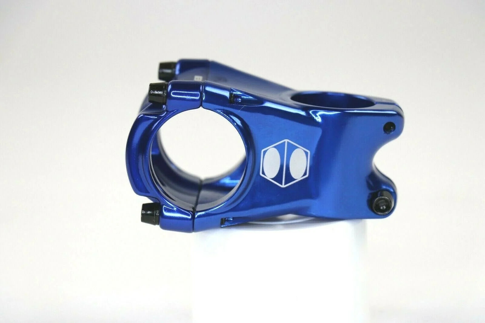 Box Cusp Stem Blue (1-1/8")