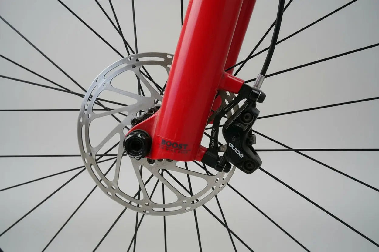 Marzocchi Bomber Z2 Suspension Fork: 29", 140mm, Rail Damper, 15 x 110mm, 44mm Offset, Gloss Red Marzocchi